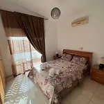 Three Bedroom Casa De *
