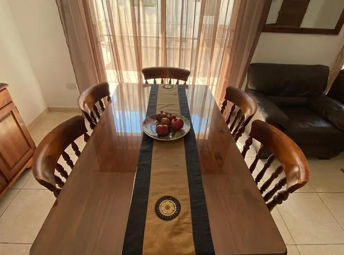 Three Bedroom Casa De * Pafos