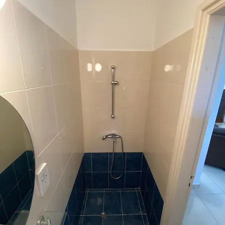 Three Bedroom Casa De Vilă Paphos