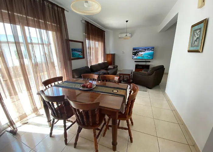 וילה Three Bedroom Casa De