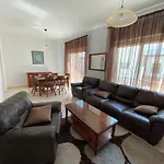 Vila Three Bedroom Casa De *