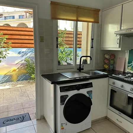 Three Bedroom Casa De بافوس